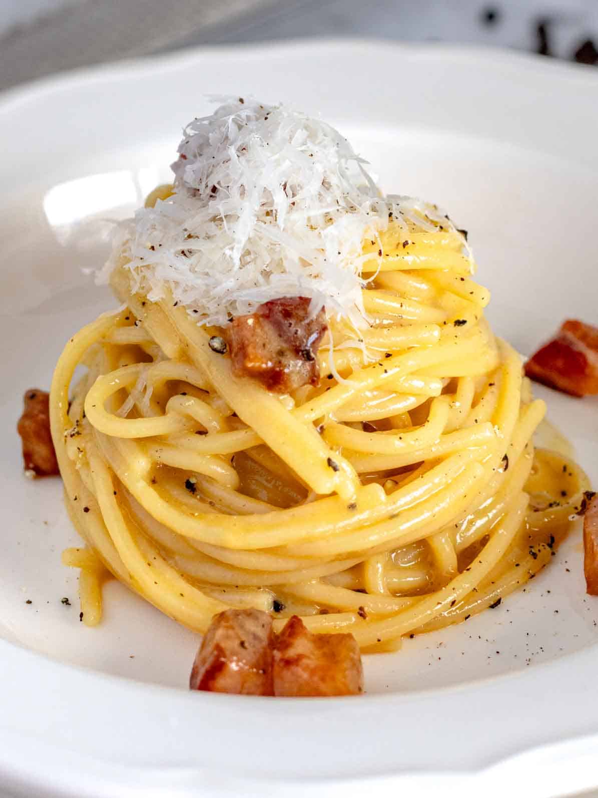 Carbonara with cubes of guanciale