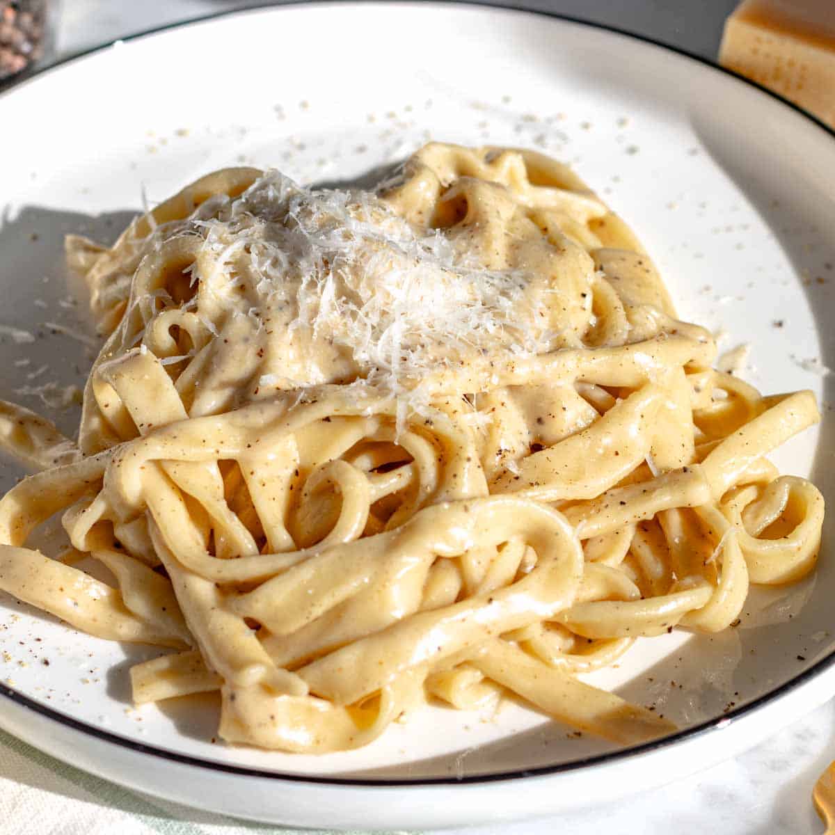 Cacio e pepe.